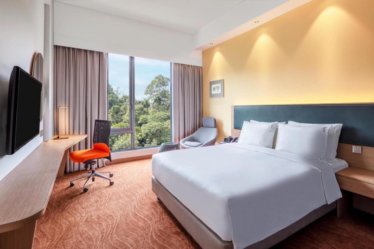 Holiday Inn Express Kota Kinabalu City Centre By Ihg Экстерьер фото